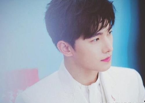 圈内人爆料杨洋和热巴,圈内人爆料恋情真相揭晓  第2张